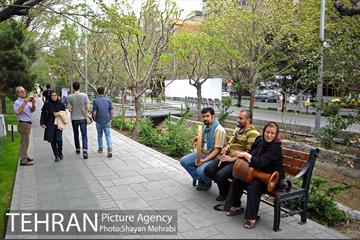 نوروزگاه هنر در پیاده‌راه بلوار کشاورز 14