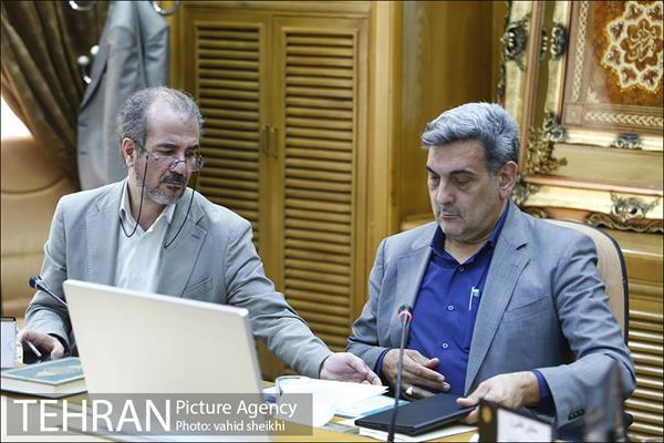 جلسه شورای معاونان و مشاورین با حضور شهردار تهران 14