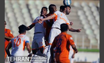 دیدار سایپا و بادران تهران در جام حذفی 12