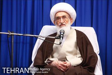 دیدار شهردار تهارن با آیت الله العظمی نوری همدانی  4