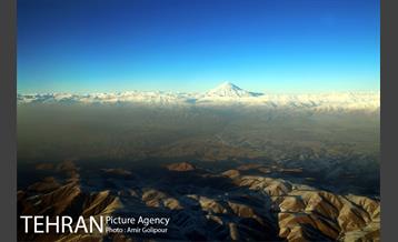 بر فراز ابرها‎ 17