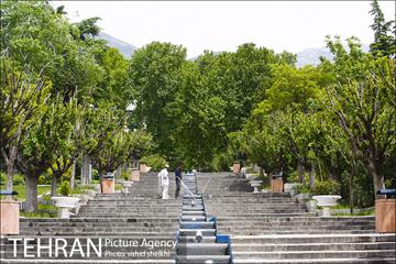 بوستان نیاوران 19