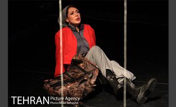 نمایش قاطیغوریاس‎ 8