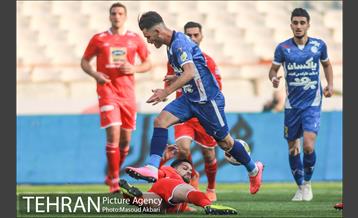 دیدار تیم‌های فوتبال پرسپولیس - استقلال خوزستان 6