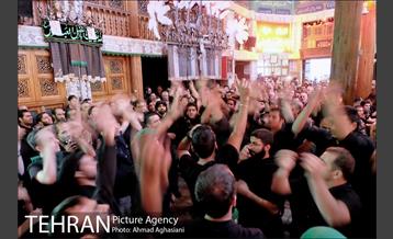 آیین نخل گردانی در تکیه های شمیران 1