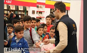 فعالیت معاونت فرهنگی و اجتماعی مترو تهران به مناسبت نمایشگاه کتاب 14