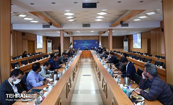 نخستین نشست مدیران ارشد شهری با شرکت‌های دانش‌بنیان 24