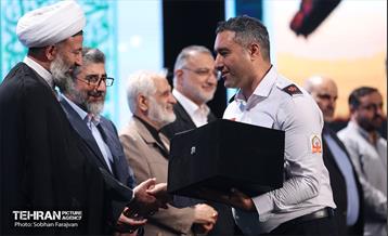 آیین شکر خدمت 31