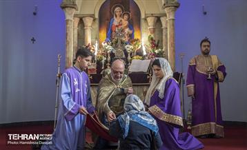 آیین عشای‌ ربانی در کلیسای سرکیس مقدس  40