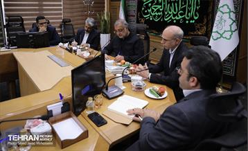دیدار شهردار تهران با مدیر عامل فروشگاه‌های زنجیره‌ای اتکا 14