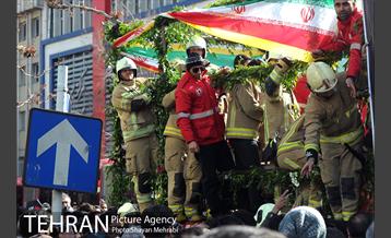 تشییع شهدای آتش نشان با حضور مردم  18