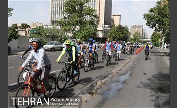 همایش دوچرخه سواری به مناسبت هفته روابط عمومی‎ 23