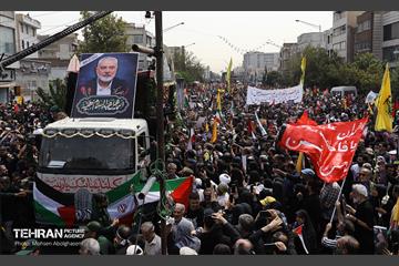 تشییع پیکر شهید اسماعیل هنیه در تهران - 2 16
