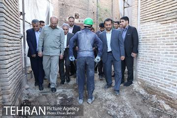 بازدید شهردار تهران از روند بازسازی و مرمت خانه باغ اتحادیه 7