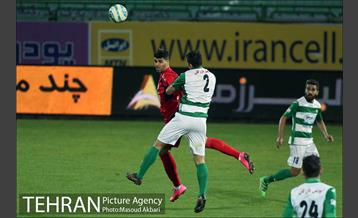 دیدار ذوب اهن و پرسپولیس در لیگ برتر فوتبال
