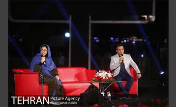 ویژه برنامه شب فیروزه ای در دریاچه شهدای خلیج فارس  20