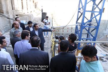 بازدید شهردار تهران از روند بازسازی و مرمت خانه باغ اتحادیه 17
