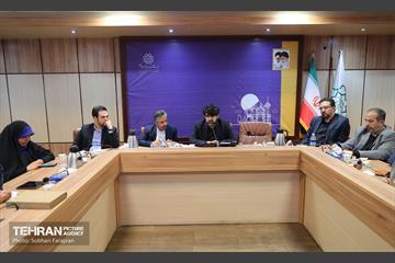 جلسه هم اندیشی رئیس مرکز ارتباطات با مدیران روابط عمومی شهرداری تهران 7
