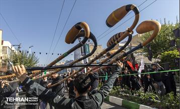 نجات اهل عالم با حسین است  28