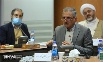 نشست هم اندیشی شهردار تهران با نخبگان منطقه 22