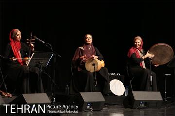 کنسرت گروه نوشه به خوانندگی احسان کرمی‎ 2
