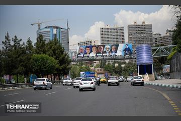 نصب تبلیغات نامزدهای چهاردهمین دوره انتخابات ریاست جمهوری در پایتخت 42