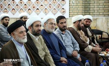 نشست ائمه جماعات با شهردار منطقه 10 11