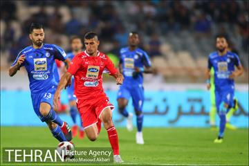 دیدار استقلال و پرسپولیس در لیگ برتر فوتبال 18