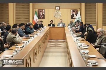 نشست صمیمانه شهردار تهران با جمعی از شعرا 14