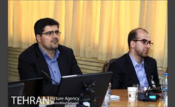 نشست تغییرات اقلیمی با حضور هنرمندان و فعالان محیط زیست‎ 6