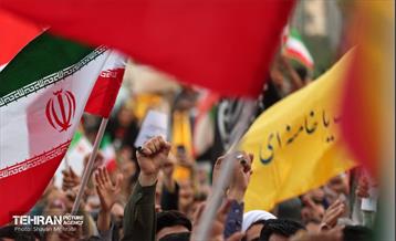 اجتماع مردمی در حمایت و تشکر از نیروهای مسلح در میدان انقلاب 1