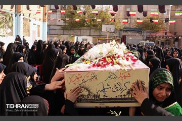 تشییع پیکر شهید گمنام در منطقه ۱۵ 16
