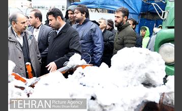 بازدید شهردار تهران از ستاد برف روبی منطقه 11 22