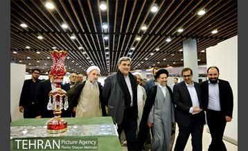 بازدید شهردار تهران از نمایشگاه عطر سیب 4