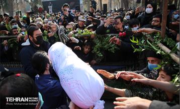 تشییع دو شهید گمنام در منطقه 15