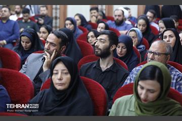 دیدار معاون مالی و اقتصاد شهری شهرداری تهران با نخبگان و فرهیختگان منطقه 19 29