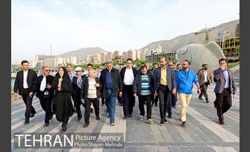 ششمین همایش پیاده روی خانوادگی بازنشستگان شهرداری تهران با حضور شهردار تهران 34