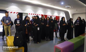 سومین جلسه از سلسه تورهای عکاسی انسان، کتاب، زندگی 4