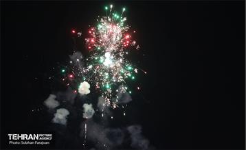 نورافشانی جشن پیروزی انقلاب اسلامی در میدان آزادی 1