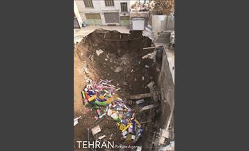 رانش زمین در خیابان مولوی