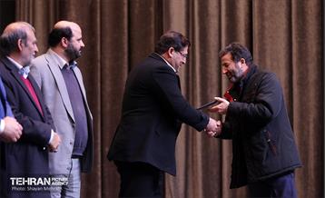 آیین تجلیل از برگزیدگان مناطق 22 گانه 29