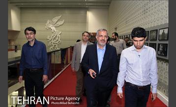 تهرانگردی احمد مسجدجامعی در منطقه یازده‎ 26