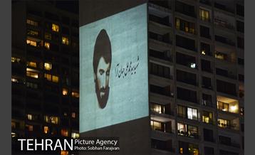 ویدئو مپینگ تصاویر شهدا در میدان صنعت 1