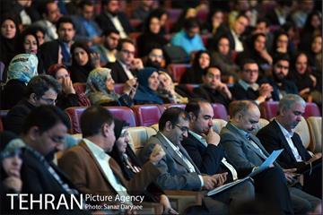 آیین اختتامیه دهمین جشنواره بین المللی برترین های پژوهش و نوآوری در مدیریت شهری 13