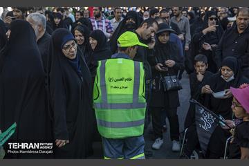 خدمت رسانی شهرداری تهران در راهپیمایی جا مانده های حسینی  14