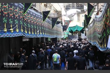 عزاداران تاسوعای حسینی در بازار تهران 37