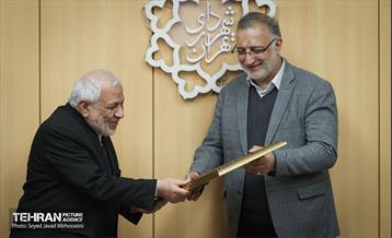 دیدار شهردار تهران با جمعی از زندانیان انقلابی سال ۵۷ 4