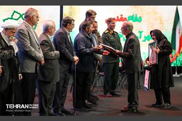 دیدار شهردار تهران با پیشکسوتان عرصه ایثار و شهادت منطقه 17 5