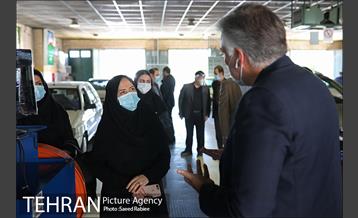 بازدید مدیرکل محیط‌زیست و‌ توسعه پایدار شهرداری تهران از مرکز معاینه فنی نیایش 19