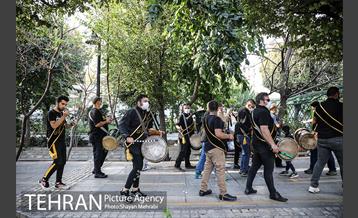 دسته عزاداری دمام زنی در بلوار کشاورز 3